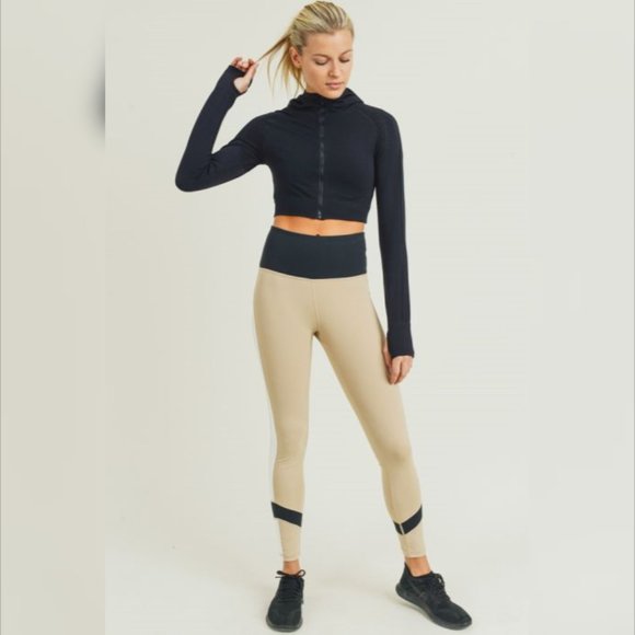 Hybrid Seamless Perforated Crop Hoodie Jacket - Picture 7 of 8